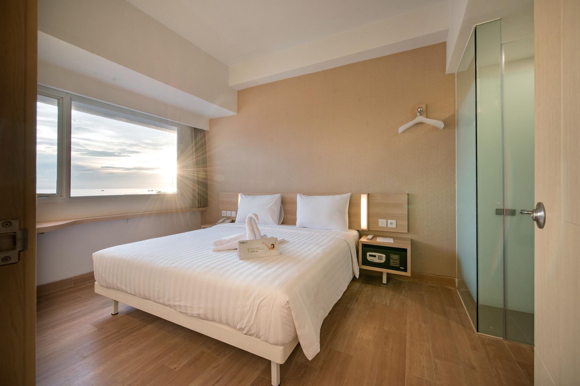 Whiz Prime Hotel Hasanuddin Макасар Екстер'єр фото