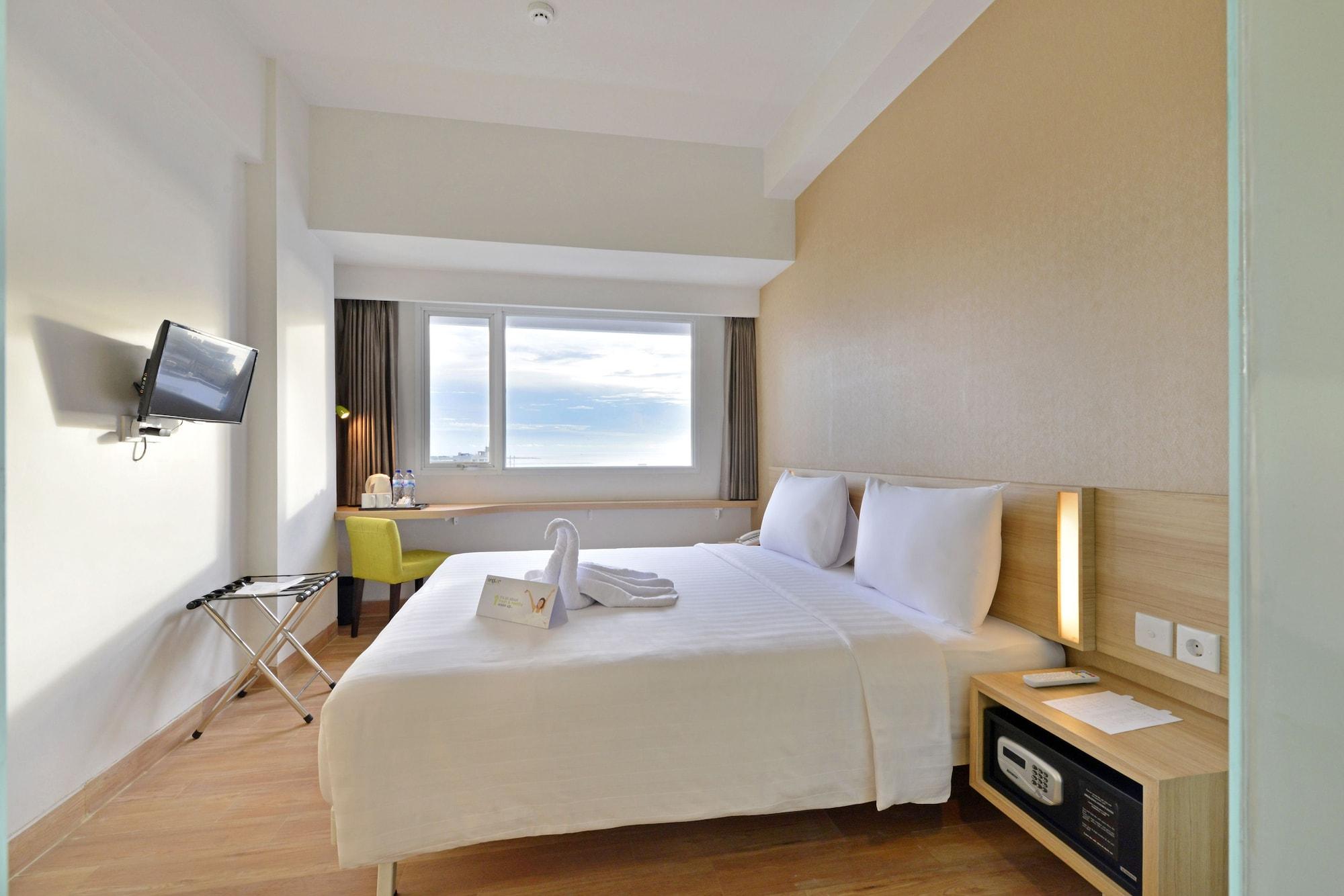 Whiz Prime Hotel Hasanuddin Макасар Екстер'єр фото